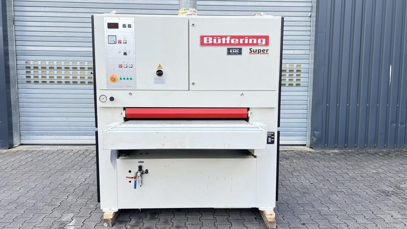 2000 m. Platus šlifavimo staklių modelis Bütfering Super 111L